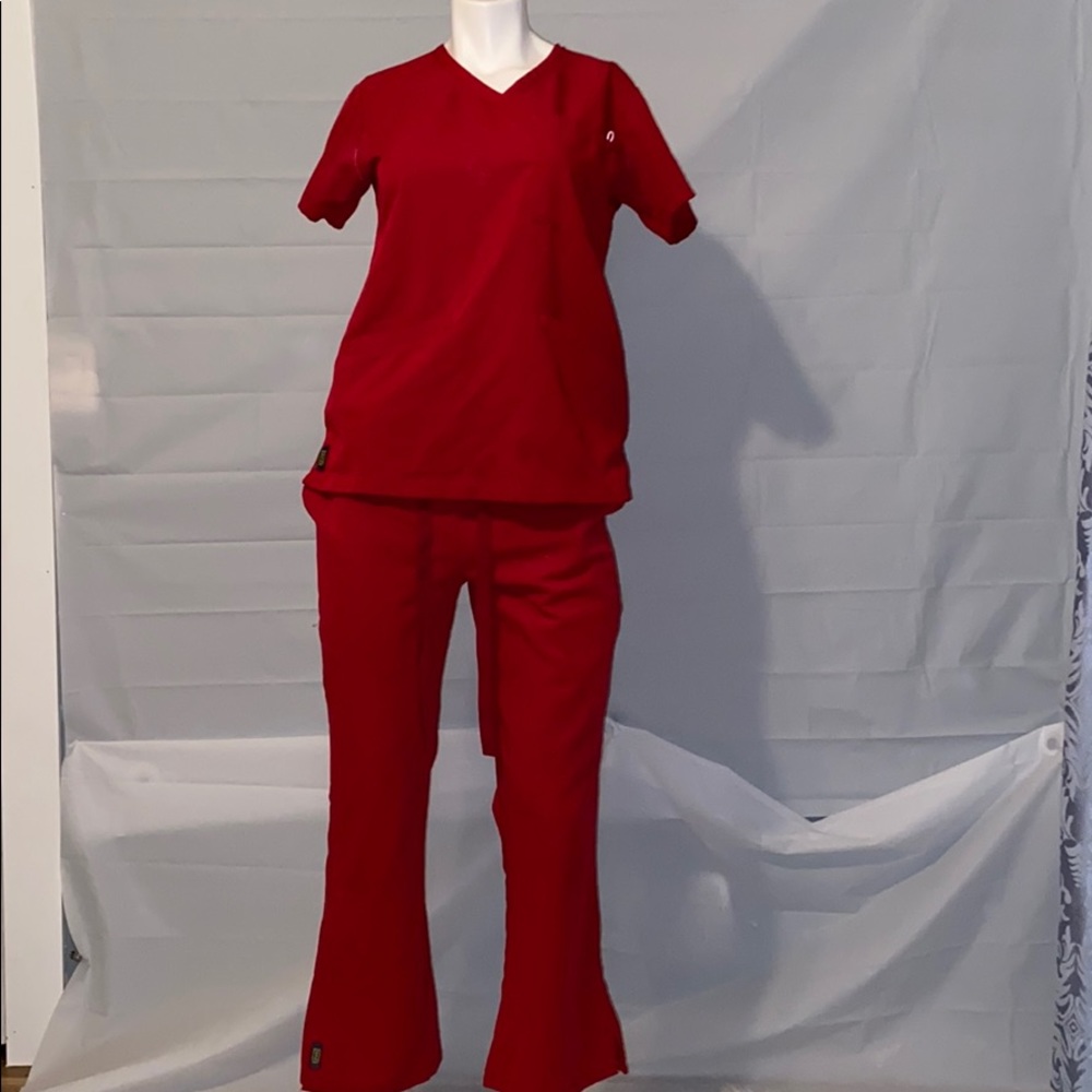 Red scrub Set